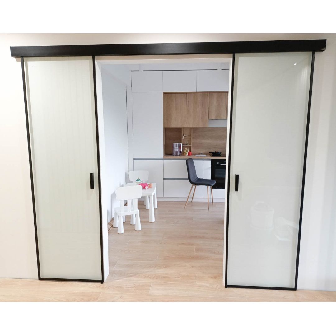 Ușă glisantă sticlă